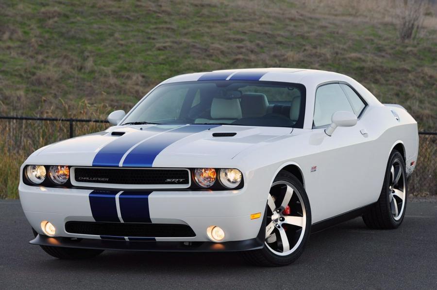  Dodge Challenger SRT8 392 2011 года  (фото 2 из 115)